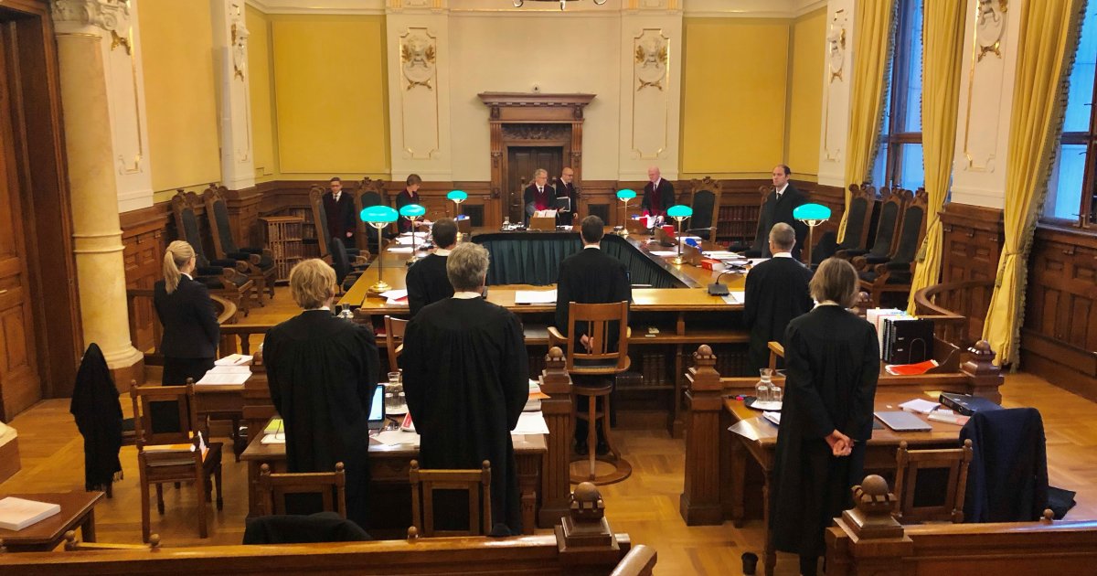 Får ekspropriere 100 kvm av naboens tomt for å slippe å rygge