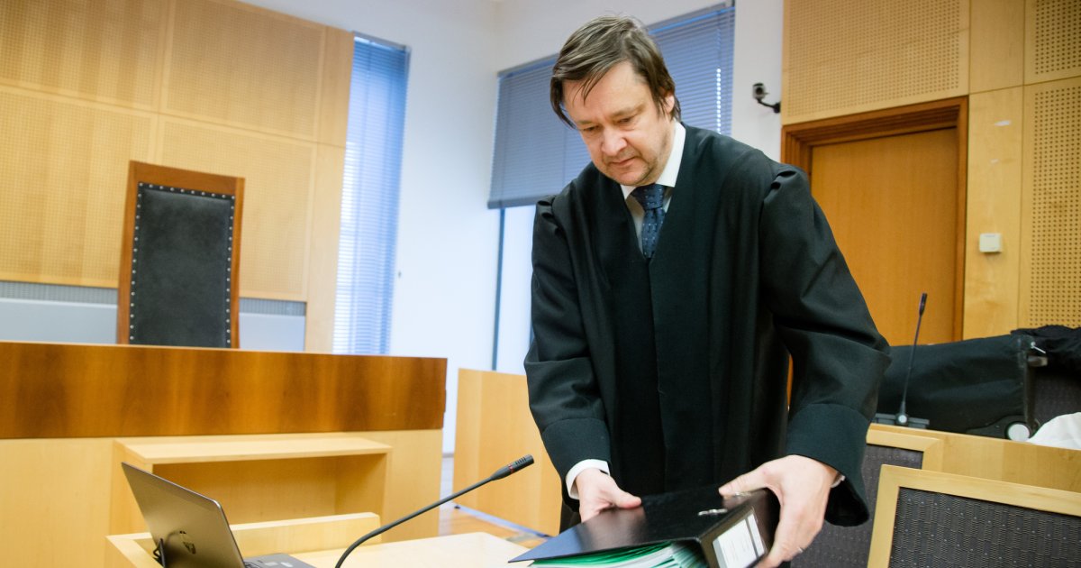Forsvarerne fikk medhold i habilitetsinnsigelse etter dommerens pride-innlegg