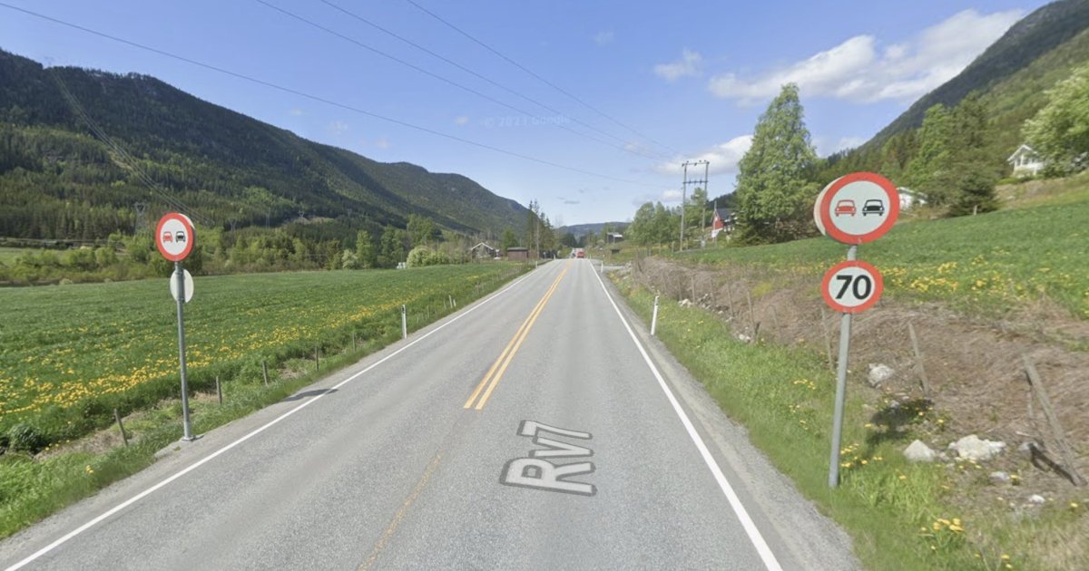 Nå er det likevel ikke lovlig å sove mens man kjører bil