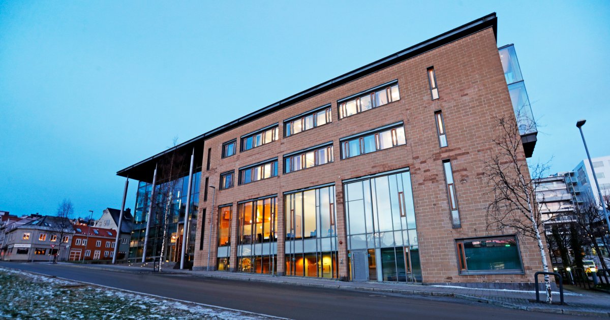 Sykepleier som klappet til pasient tapte – mister likevel jobben