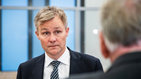 Klar fare for flukt – men tiltalte får likevel ja til hjemme-varetekt med fotlenke