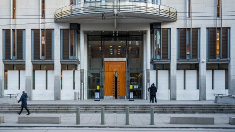 Advokat må betale 465.000 kroner til eks-klienten