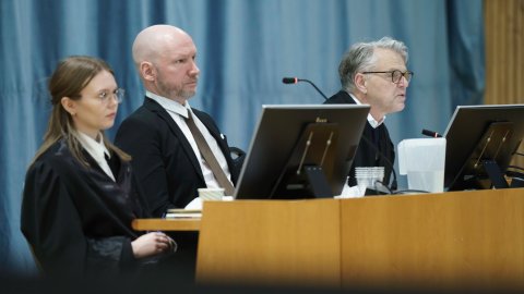 Øystein Storrvik tordnet mot regjeringsadvokaten i retten: – Du må høre etter
